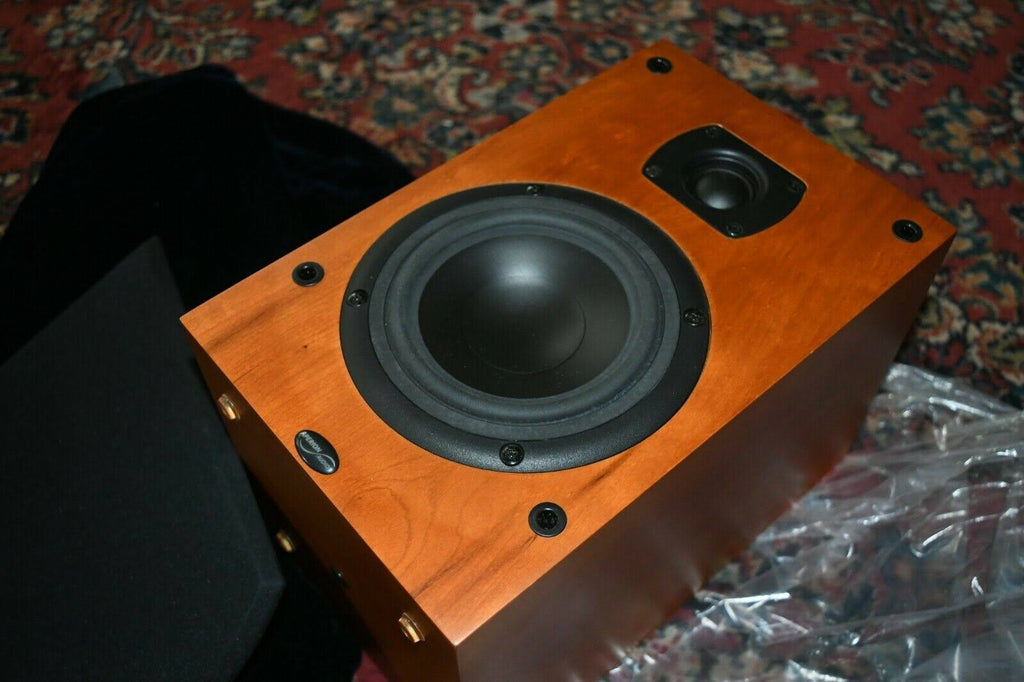 Bookshelf Single Speaker A4929