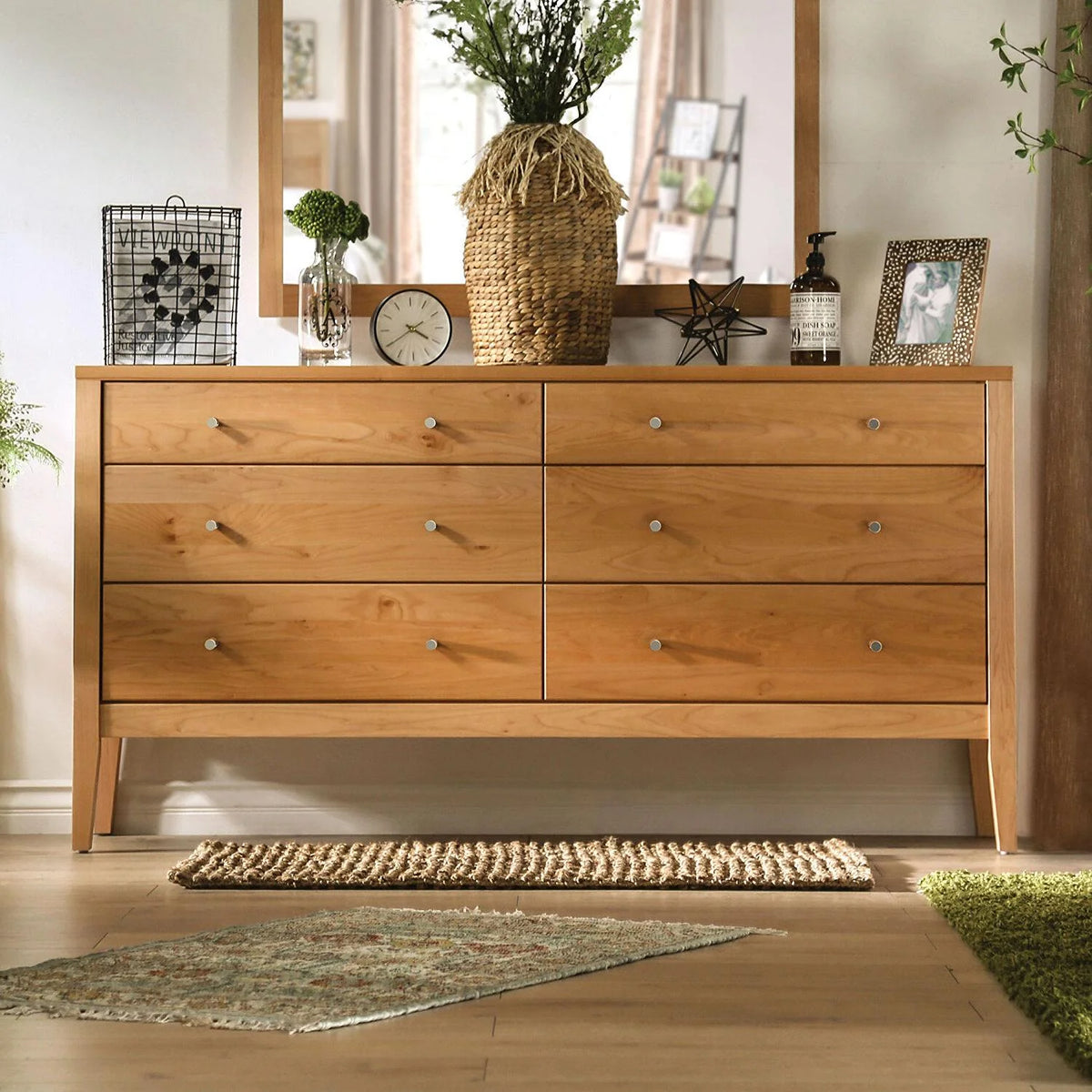 Light Oak Solid Wood Dresser V471