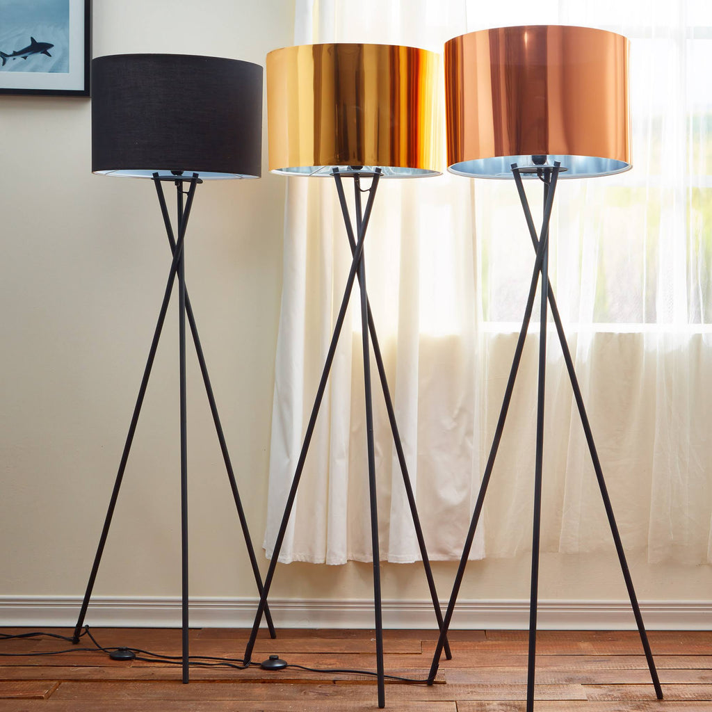 Gold Tripod Floor Lamp I516457
