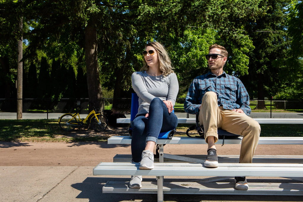 Lightweight Stadium Seat for Bleachers X2182
