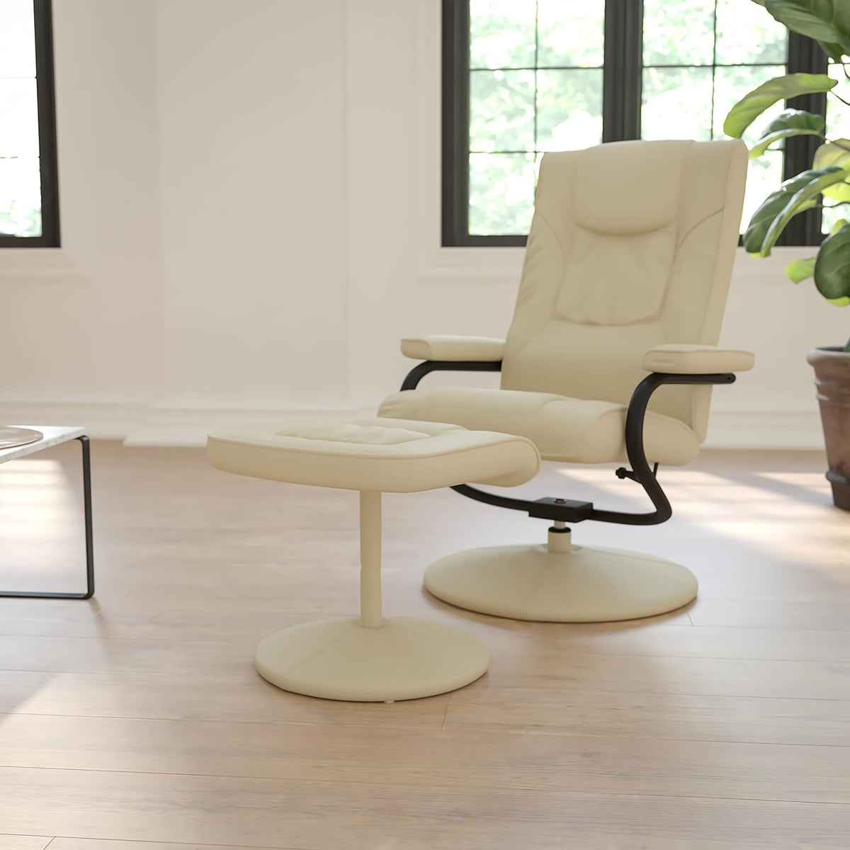 Cream Leathersoft Recliner/Ottoman Q88169