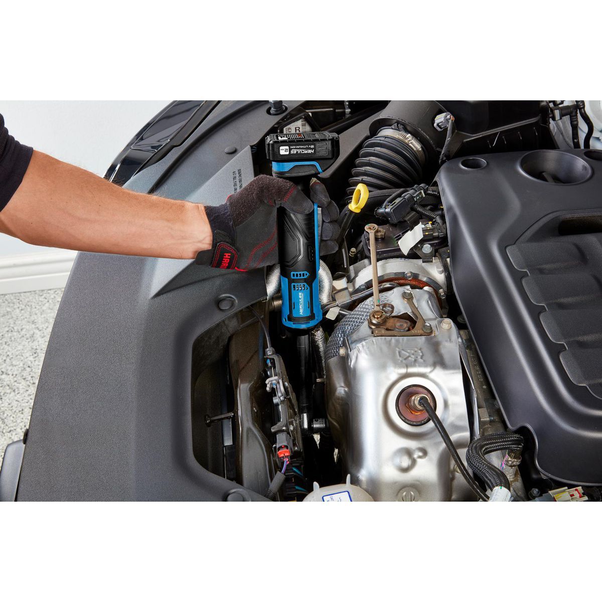 12V Cordless 3/8 in. Extended-Reach Ratchet S332053