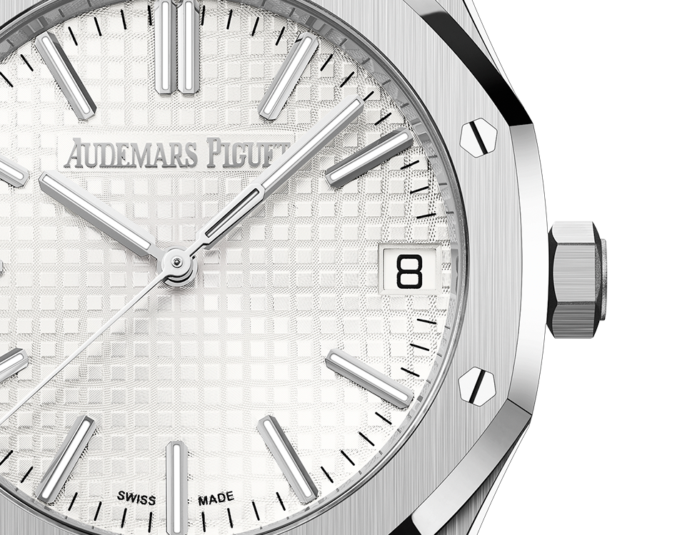 Silver-Toned Dial 41mm T7770